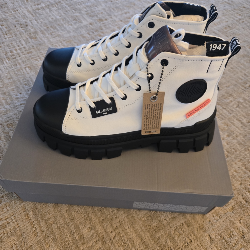 Palladium Womens White and Black High-Top